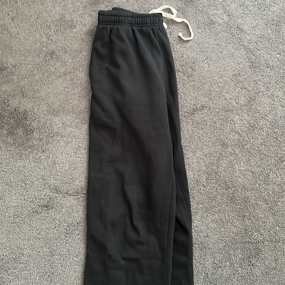 Brandy Melville Black Open Leg Tie Sweatpants